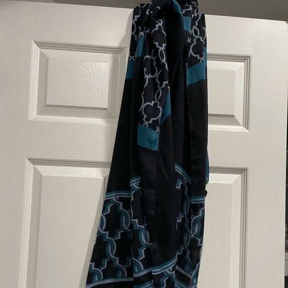 Teal and black lightweight women's scarf - perfect condition - Picture 8 of 8